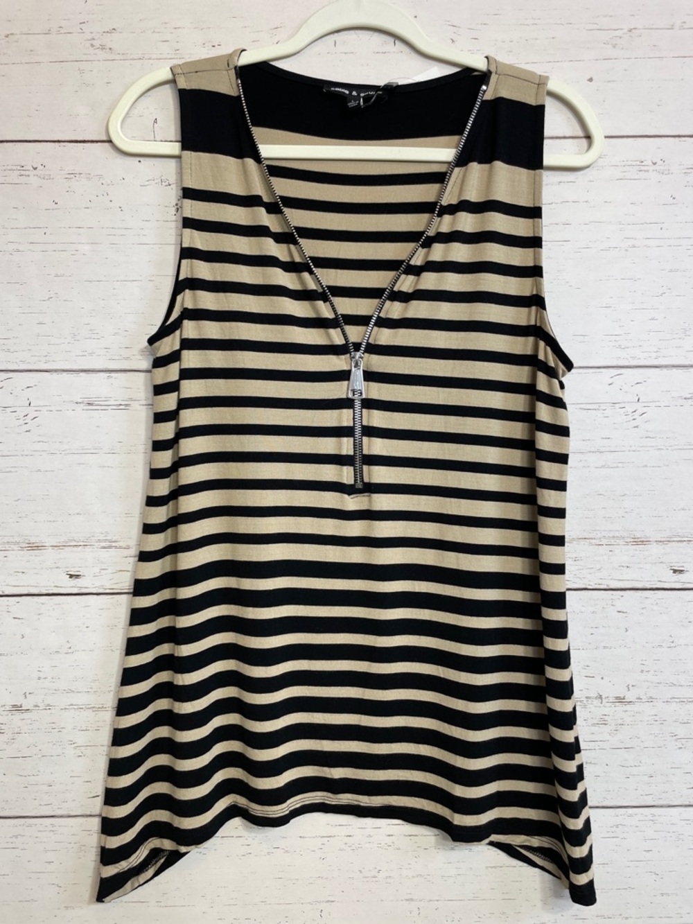 Cable & Gauge Tan and Black Striped Sleeveless Top with Zipper, size L, NWT